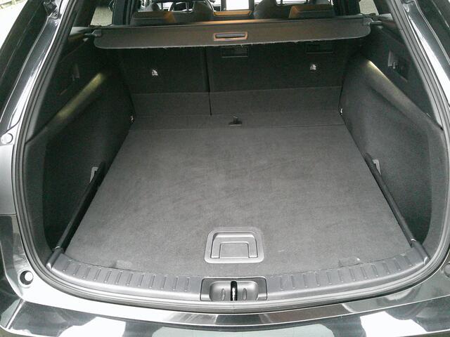 Toyota COROLLA Touring Sports 1.8 Hybrid Business Plus