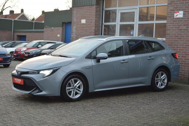 Toyota COROLLA Touring Sports 1.8 | HYBRID - CAMERA - LED