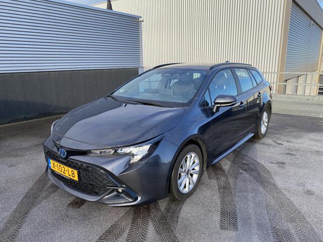 Toyota COROLLA Touring Sports Hybrid 140 Active NL-auto, boekjes compleet, navigatie, Apple CarPlay/Android Auto, achteruitrij camera, cruise control, keyless start