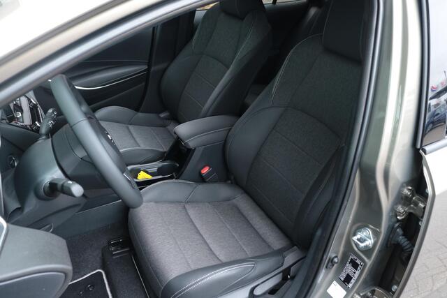 Toyota COROLLA Touring Sports Hybrid 140 Dynamic NAVI, Parkeersensoren, Stoelverwarming.
