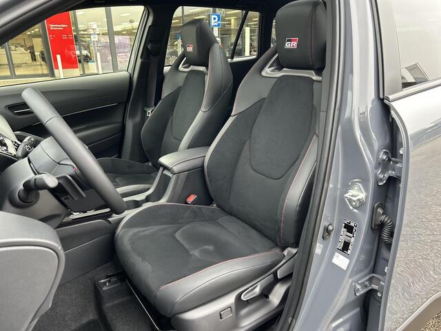 Toyota COROLLA Cross Hybrid 180 GR Sport + Panoramadak | Nieuwe auto | Uit voorraad leverbaar |