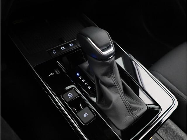 Toyota COROLLA Cross Hybrid 140 Dynamic *NIEUW* | Direct leverbaar! |