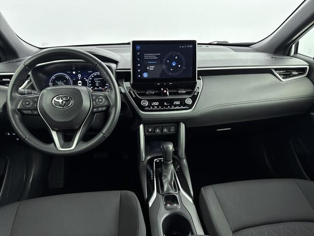 Toyota COROLLA Cross Hybrid 140 Style Bi-Tone | Stoel -/ Stuur Verwarming | Parkeersensoren V+A |