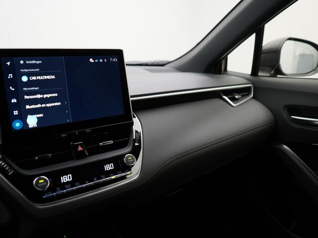 Toyota COROLLA Cross Hybrid 140 Dynamic NU met ¤ 1500 inruil voordeel!!