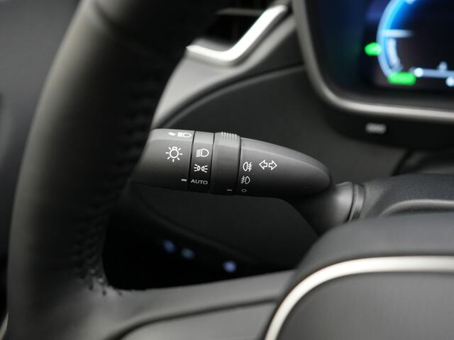 Toyota COROLLA Cross Hybrid 140 Dynamic NU met ¤ 1500 inruil voordeel!!