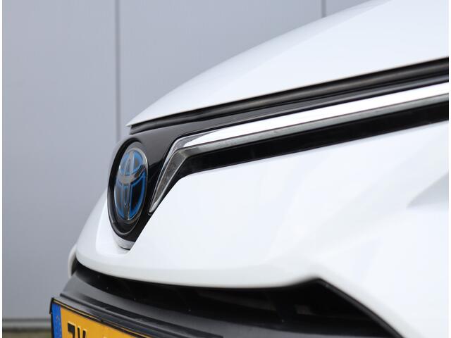 Toyota COROLLA 1.8 Hybrid Style | Stoelverwarming | Camera | Navigatie | Org. NL