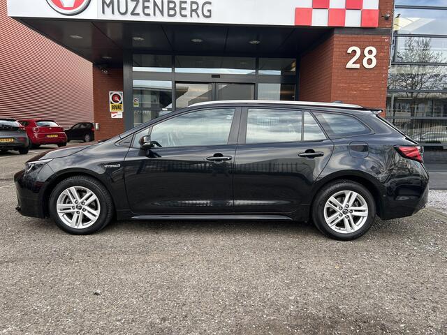 Toyota COROLLA Touring Sports 1.8 Hybrid Dynamic // FULL LED // NAVI // CAMERA // KEYLESS // ADAPTIVE CRUISE // PDC V+A