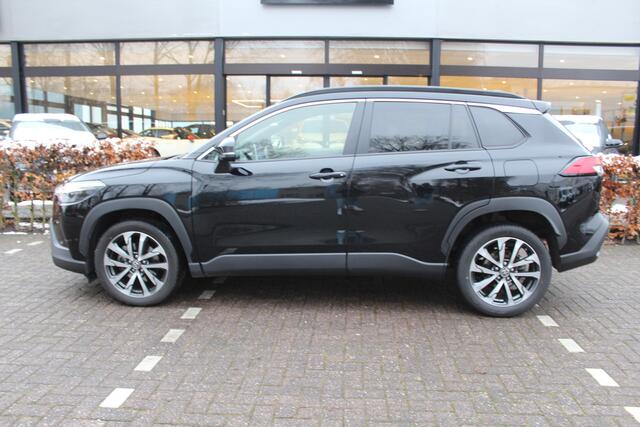 Toyota COROLLA Cross Hybrid 140 Style Plus | Rijklaar | Stoel-/stuurverw. | El.achterklep | Keyless | Adap.cruise | LED | Parkeersens. v+a | Apple/Android | Navi