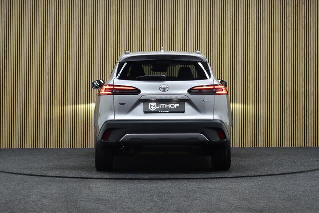 Toyota COROLLA Cross Hybrid 180 Executive | Nieuw uit voorraad leverbaar! | ¤ 3.000,- voorraad voordeel! | Adaptive-cruise | Leder | 360° Camera | Clima | Elek. Achterklep | Apple Carplay & Android Auto | Keyless | Dodehoekdetectie