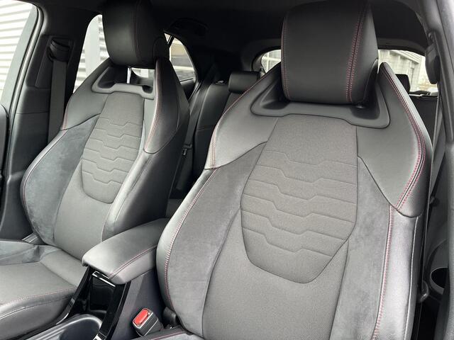 Toyota COROLLA 1.8 Hybrid Executive | All-in prijs | Automaat | Trekhaak | Parkeersensoren