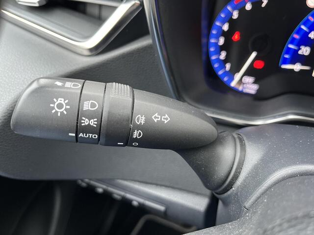 Toyota COROLLA 1.8 Hybrid Executive | All-in prijs | Automaat | Trekhaak | Parkeersensoren