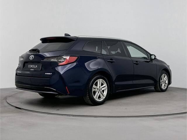 Toyota COROLLA Touring Sports 1.8 Hybrid Active Plus | Stoel / Stuurwielverwarming | Elek. Kofferklep | Parkeercamera | Apple Carplay / Android Auto |