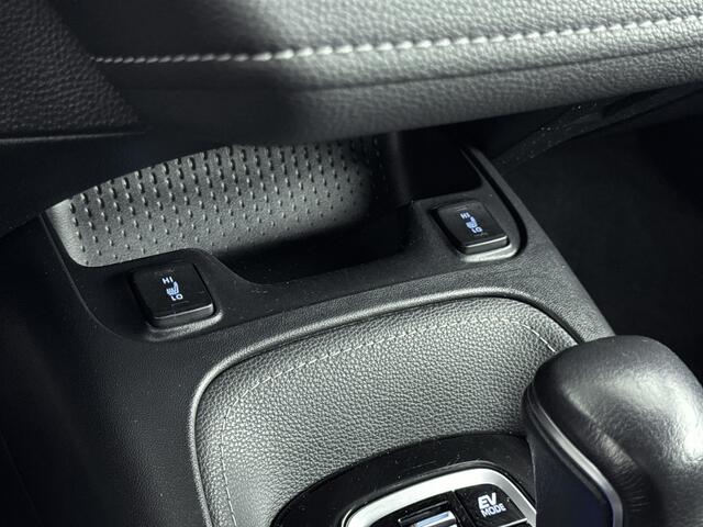 Toyota COROLLA Touring Sports 1.8 Hybrid Active Plus | Stoel / Stuurwielverwarming | Elek. Kofferklep | Parkeercamera | Apple Carplay / Android Auto |