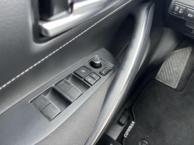 Toyota COROLLA Touring Sports 1.8 Hybrid First Edition | Navigatie | Apple CarPlay/Android auto | Achteruitrijcamera