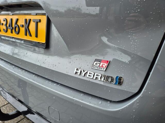 Toyota COROLLA 1.8 HYBRID TOURING SPORTS GR-SPORT, Trekhaak, Stoelverwarming, Bi-Tone, ALL IN prijs!