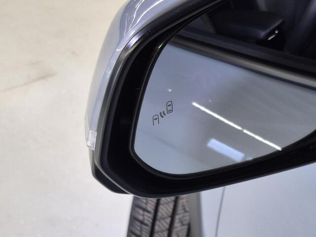 Toyota COROLLA Cross 2.0 Hybrid First Edition | Half-leder | BSM | PDC V+A | Carplay | Keyless |