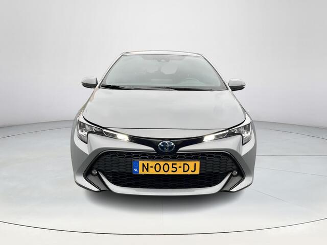 Toyota COROLLA 1.8 Hybrid Dynamic | Stoelverwarming | Carplay | Keyless entry | 17 inch LM-velgen | LED koplampen |