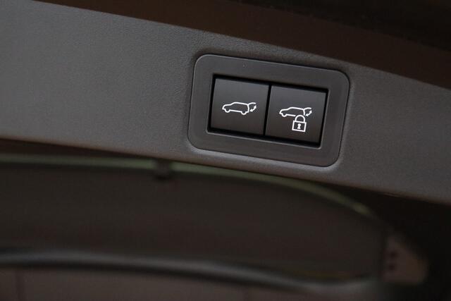 Toyota COROLLA Touring Sports Hybrid 140 Team Player | APPCONNECT | CAMERA + PDC | VRUIT/STUUR/STOELVERW | ADAP CRUISE | LANE-ASSIST / WARNING |