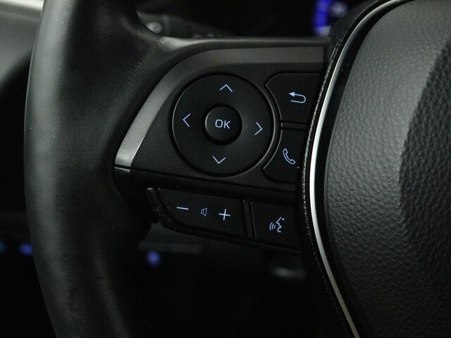 Toyota COROLLA 1.8 Hybrid Executive | Navigatie | PDC | Trekhaak | Stuur-Stoelverwarming | Leseman per 12-2 ivm velgen herstel