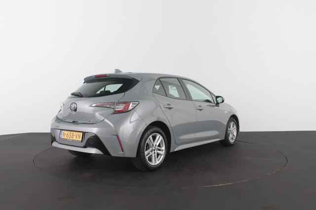 Toyota COROLLA 1.8 Hybrid Business > tot 2032 Toyota Garantie! Zeer netjes/Camera/Cement Grey