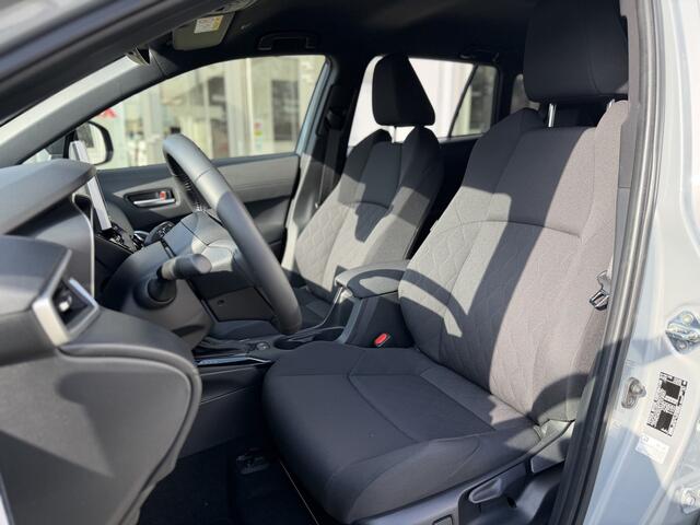 Toyota COROLLA Cross Hybrid 140 Dynamic | GEEN AFLEVERKOSTEN | Elektrische achterklep, Apple/Android, Draadloze telefoonlader