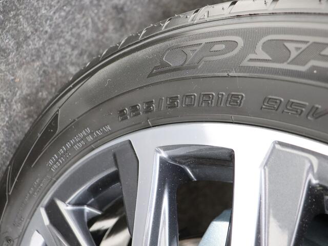 Toyota COROLLA Cross Hybrid 180 Dynamic Nieuw Direct leverbaar!