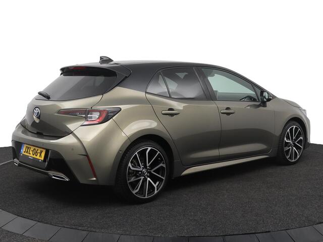 Toyota COROLLA 2.0 Hybrid Executive | Stoelverwarming | Parkeersensoren | Navigatie |