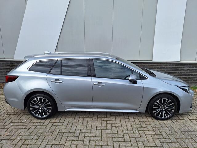 Toyota COROLLA Touring Sports 1.8 Hybrid 140 First Edition NL Auto Navi Parkeersensoren Clima Keyless Cruise