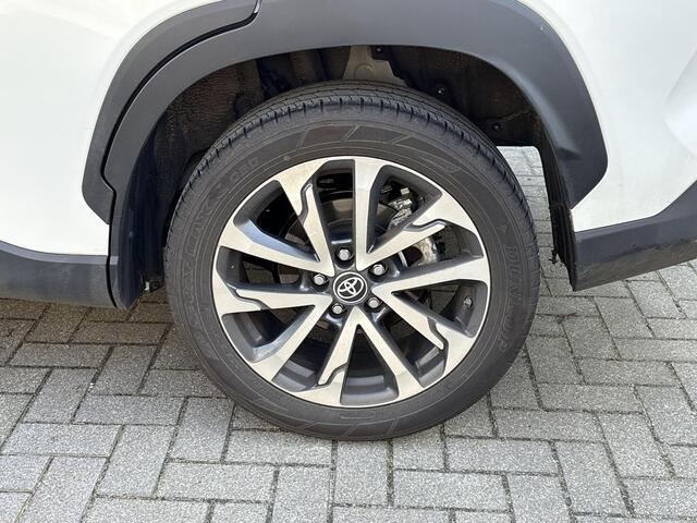 Toyota COROLLA Cross Hybrid 140 Style **PREMIUM PACK/ DODEHOEK DETECTIE/ STUURVERWARMING**