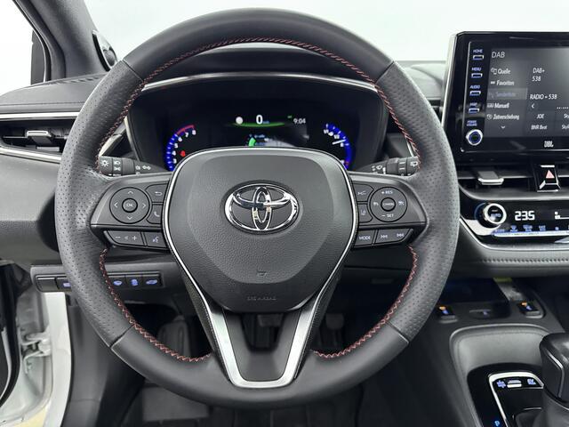Toyota COROLLA Touring Sports 2.0 Hybrid GR-Sport Plus | Stoel-/Stuur-/Voorruitverwarming | Achterklep Elektrisch | Apple Carplay/Android Auto | Parkeersensoren V+A | Draadloze Telefoonlader | 18'' Lichtmetalen Velgen |