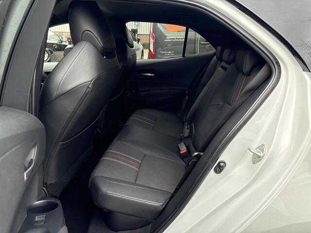 Toyota COROLLA 1.8 Hybrid GR-Sport **ADAPTIEF CRUISE CONTROL/ KEYLESS/ NAVIGATIE**