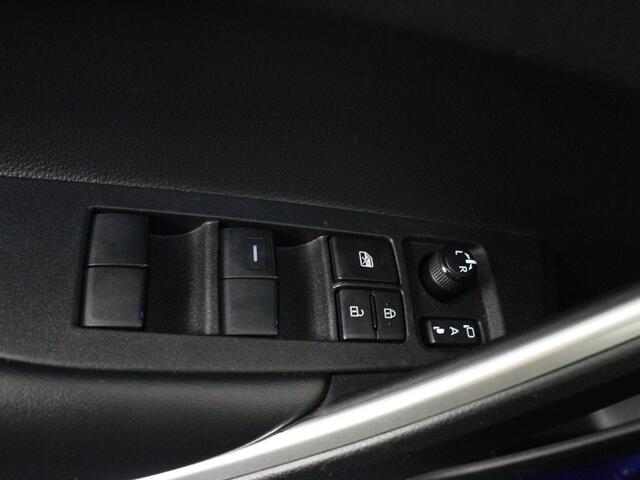 Toyota COROLLA Cross 1.8 Hybrid 140 Dynamic | Navigatie |