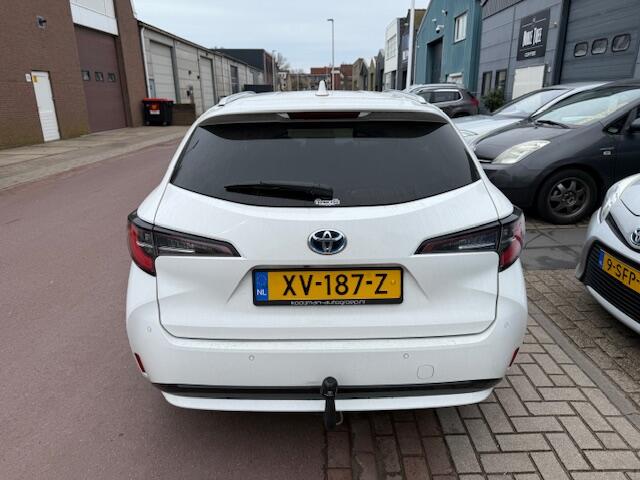 Toyota COROLLA Touring Sports 1.8 Hybrid Business Intro 2019 BTW car NAP 100% Toyota dealer onderhouden van de 1e eigenaar.