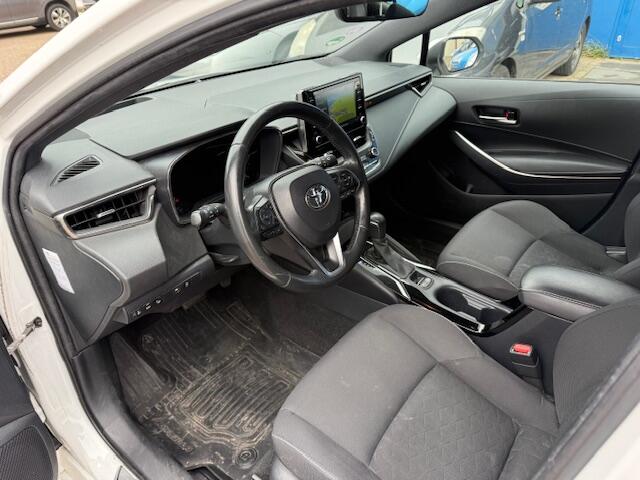 Toyota COROLLA Touring Sports 1.8 Hybrid Business Intro 2019 BTW car NAP 100% Toyota dealer onderhouden van de 1e eigenaar.