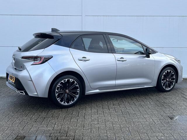 Toyota COROLLA 1.8 Hybrid GR-Sport / Airco (automatisch) / Cruise control adaptief / Lichtmetalen velgen 17" / Voorstoelen verwarmd /