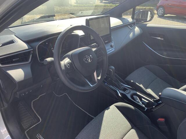Toyota COROLLA Hybrid 140 Dynamic EXTRA INRUILVOORDEEL ¤ 2.000,--