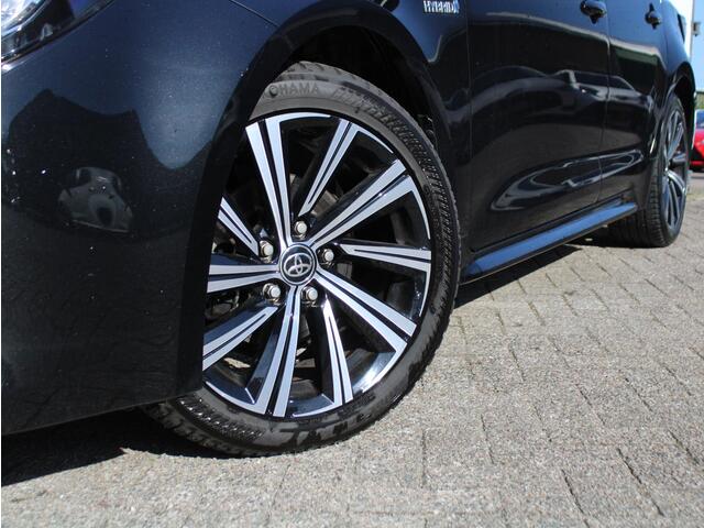 Toyota COROLLA Touring Sports 1.8 Hybrid TeamNL Adaptieve Cruise Control, Achteruitrijcamera, Stoelverwarming, Climate Control