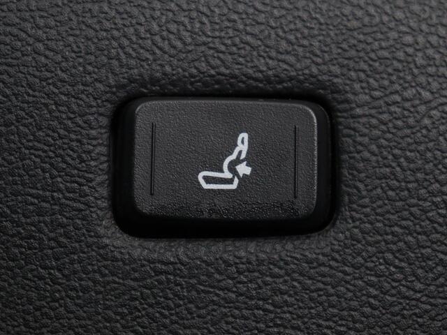 Toyota COROLLA 2.0 Hybrid Trek | Stoelverwarming | Adaptive cruise | Navigatie | Camera | Carplay | Keyless | Full LED | DAB | Climate control | Bluetooth