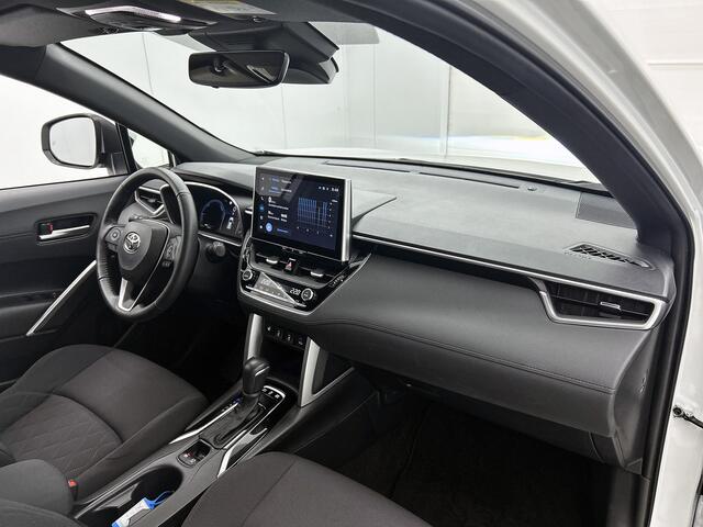 Toyota COROLLA Cross Hybrid 140 Style | Climate control | Winterpakket | 18'' LM velgen | Privacy glass |