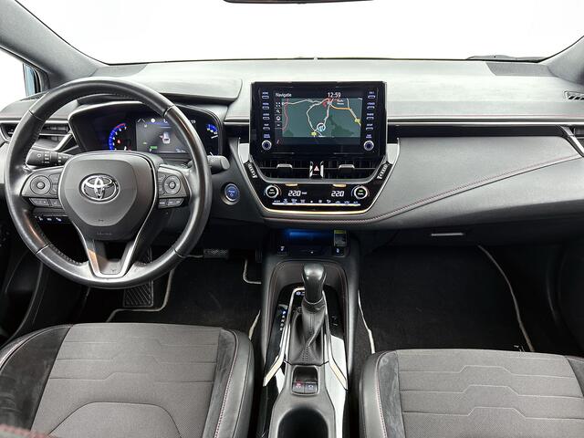 Toyota COROLLA Touring Sports 1.8 Hybrid Executive | BTW Voertuig | Stoelverwarming | Trekhaak |