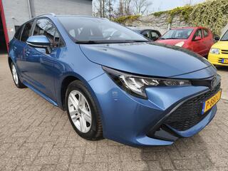 toyota-corolla-touring-sports-1.8-h