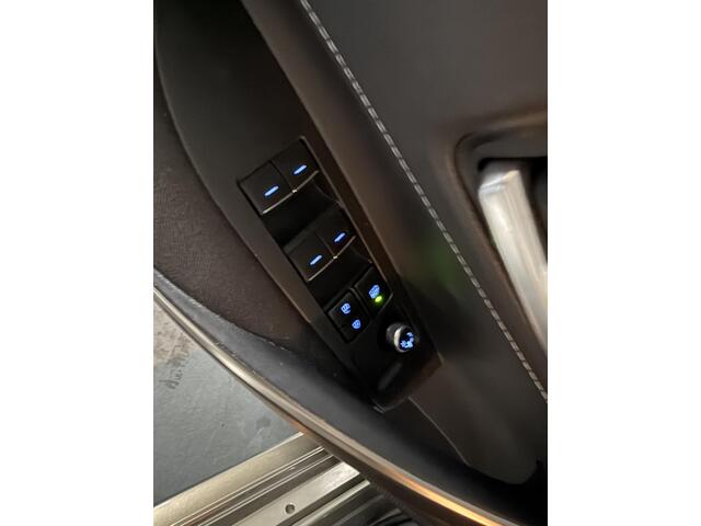 Toyota COROLLA Touring Sports 1.8 Hybrid Active