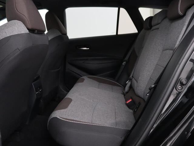 Toyota COROLLA Touring Sports 2.0 Hybrid Style | Stoelverwarming | Cruise Control | Navigatie | Camera | Carplay | Full LED | DAB | Climate control