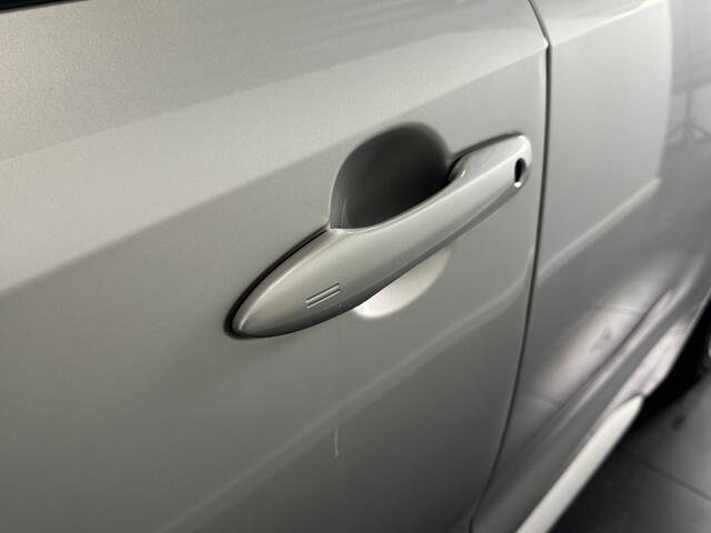 Toyota COROLLA Touring Sports 2.0 Hybrid Business Sport Intro