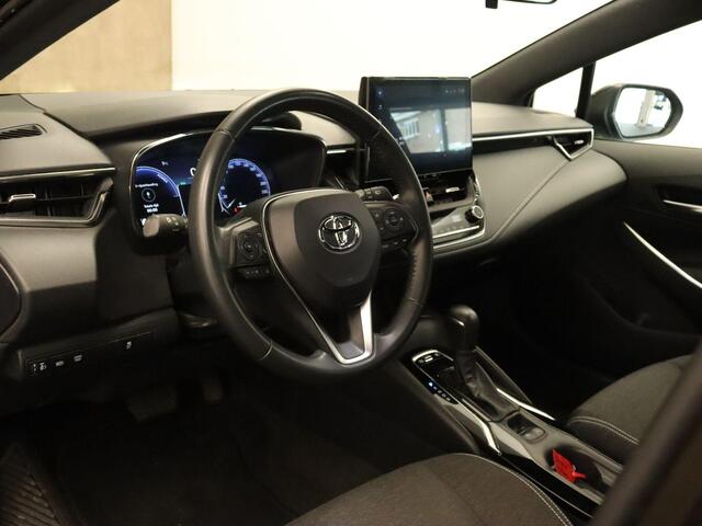 Toyota COROLLA Touring Sports Hybrid 140 Active - ORIGINEEL NEDERLANDSE AUTO - AFKOMSTIG VAN 1E EIGENAAR - VASTE TREKHAAK - TREKGEWICHT 750 KG - 4 X ELEKTRISCHE RAMEN - NAVIGATIE - CLIMATE CONTROL - APPLE CARPLAY/ ANDROID AUTO - KEYLESS START