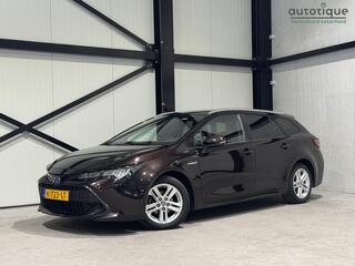 toyota-corolla-touring-sports-1.8-h