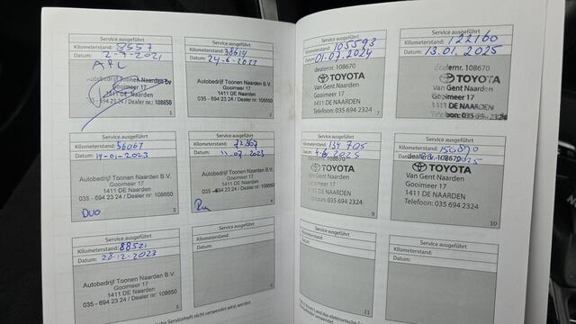 Toyota COROLLA 2.0 Hybrid Business GR-Sport JBL, BSM, Apple Carplay/Android Auto, Stoel & Stuur verwarming!