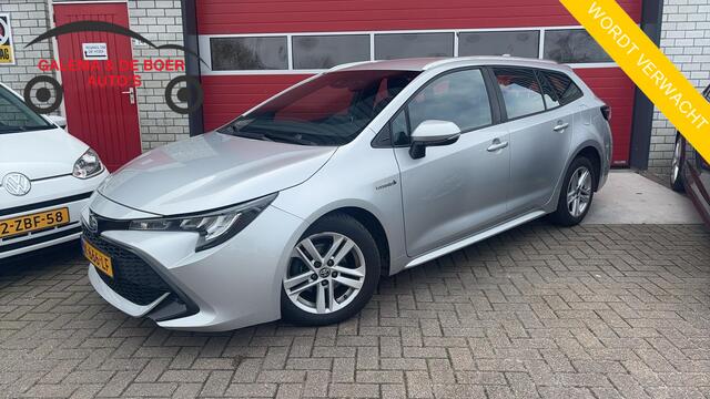 Toyota COROLLA Touring Sports 1.8 Hybrid Business TREKHAAK / CAMERA / CARPLAY / CLIMA / ACC / BLUETOOTH / DAB+ / NL-AUTO