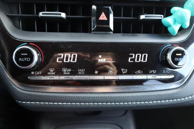 Toyota COROLLA Touring Sports 1.8 Hybrid Executive Navigatie, Automaat, Cruise control, Climate control, Camera