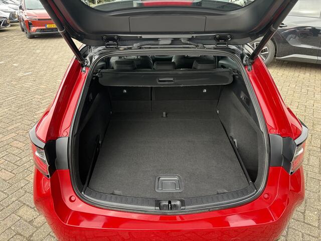 Toyota COROLLA Touring Sports 1.8 Hybrid Executive